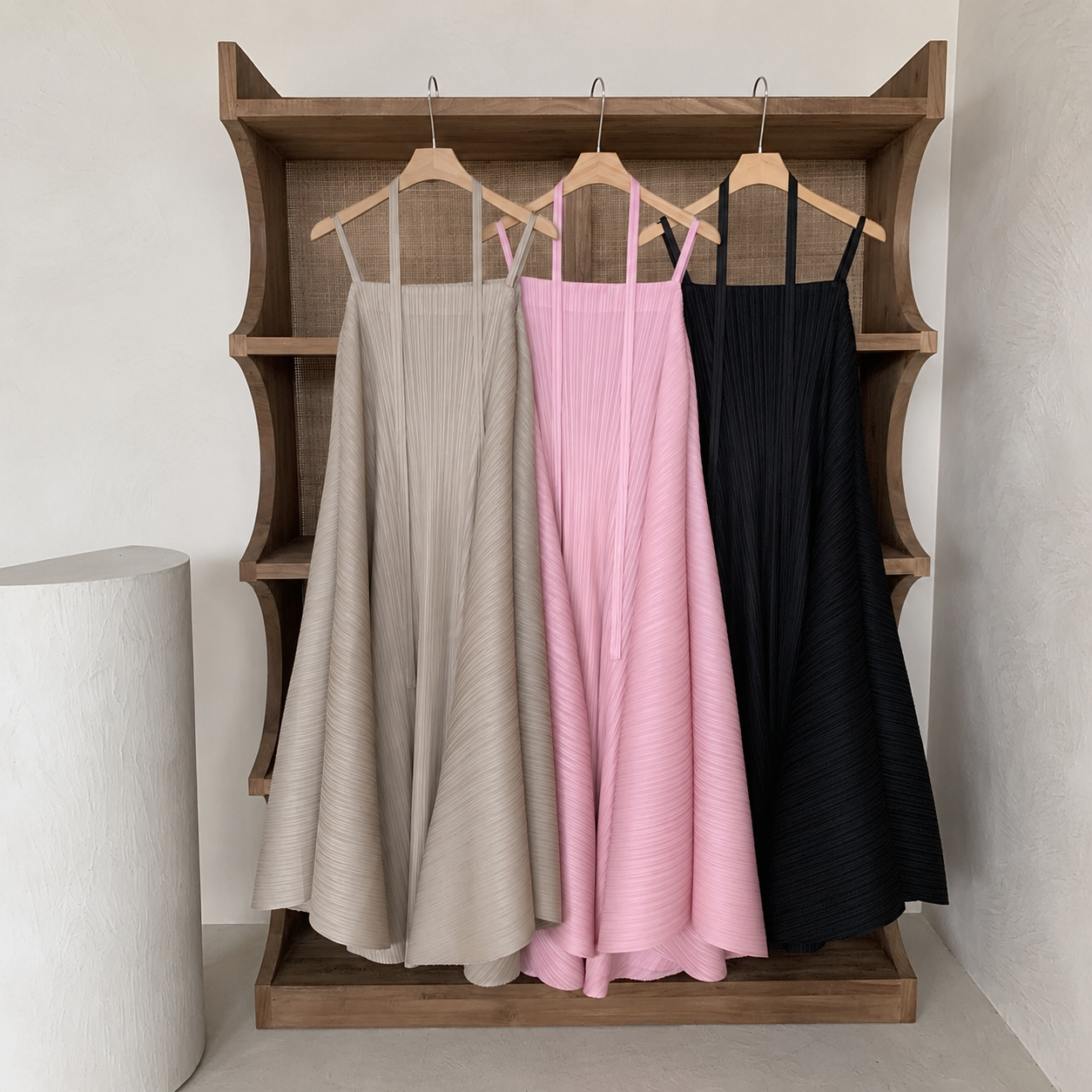 Premium Pleated Strappy Balloon Maxi Dress