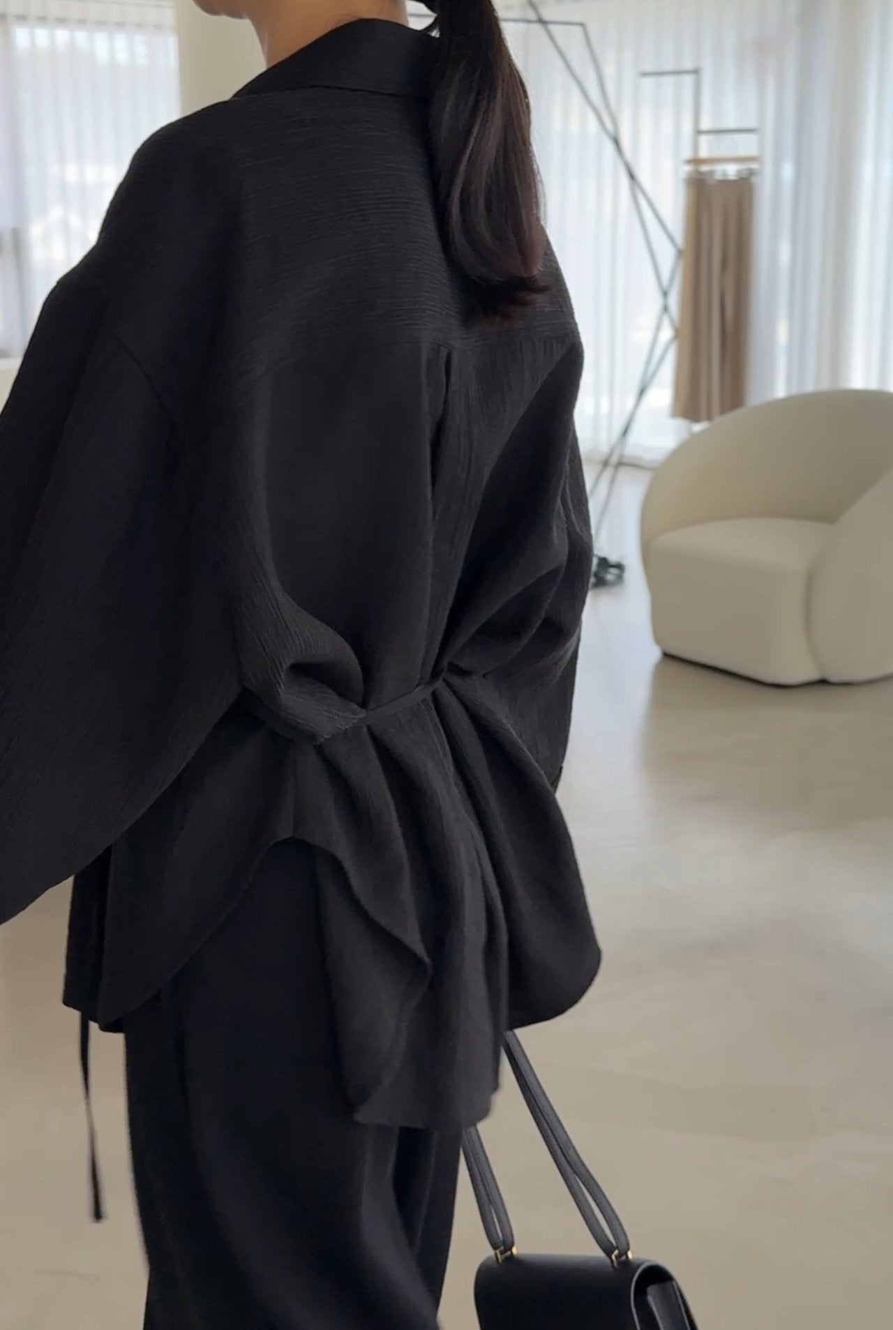 Wool-Tencel Crinkle Belted Overfit Shirt - Black