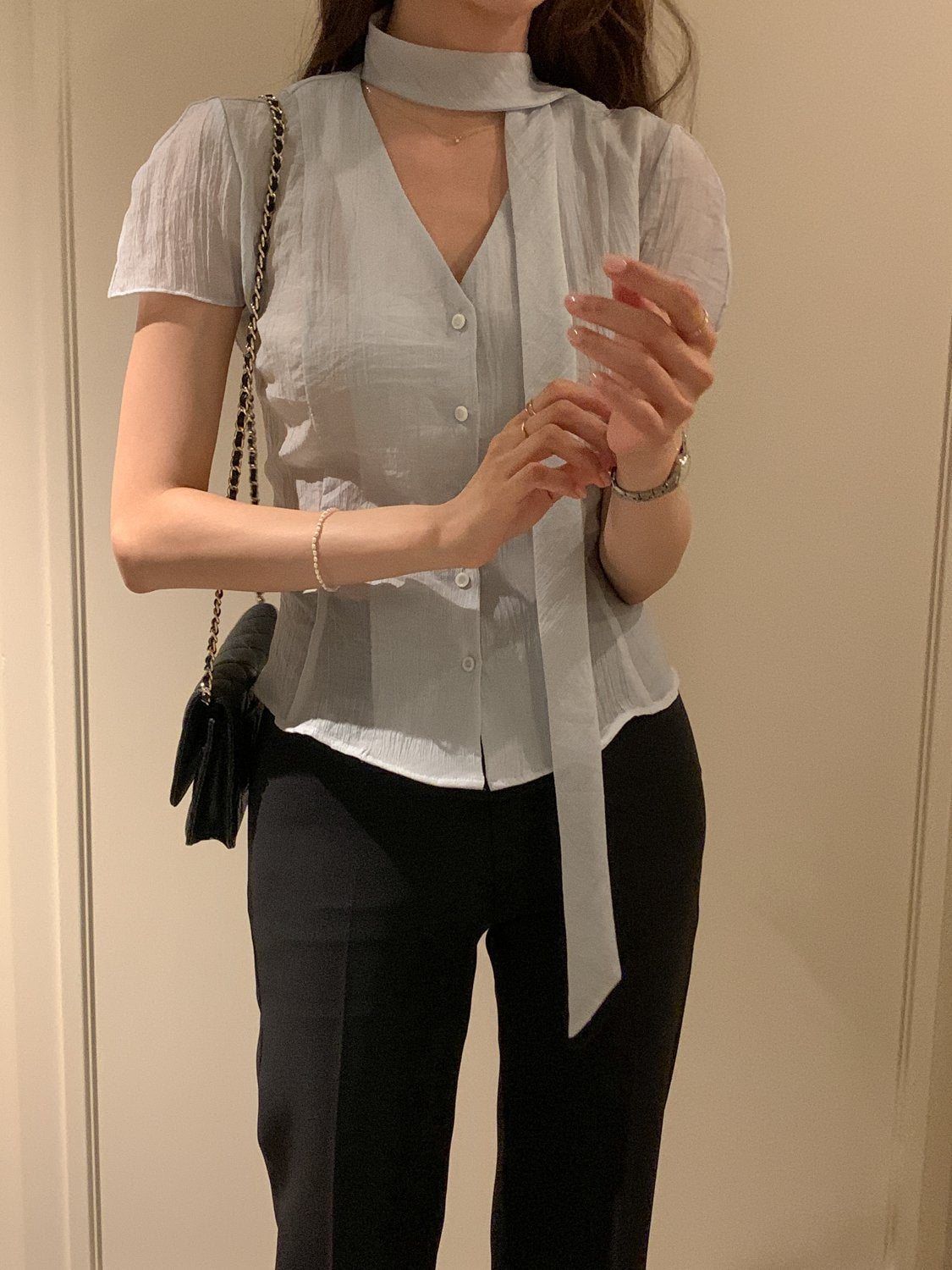 Two-Way Tie Balloon Blouse