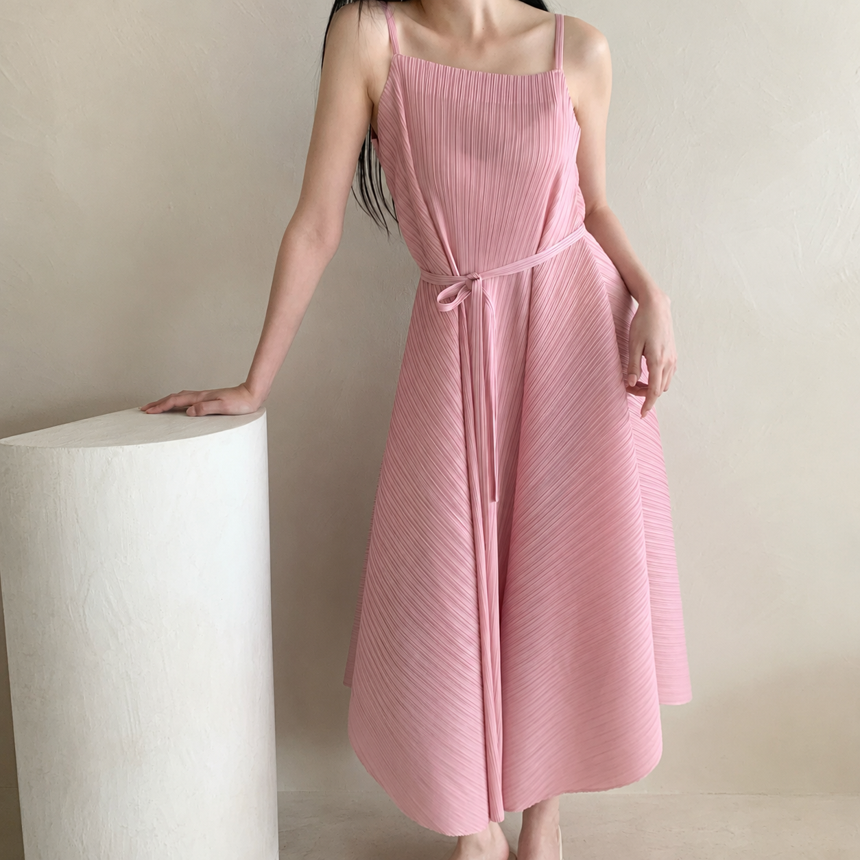 Premium Pleated Strappy Balloon Maxi Dress