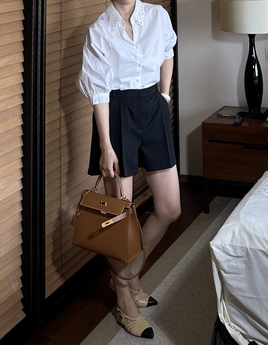 Lace Collar Volume Puff Shirt