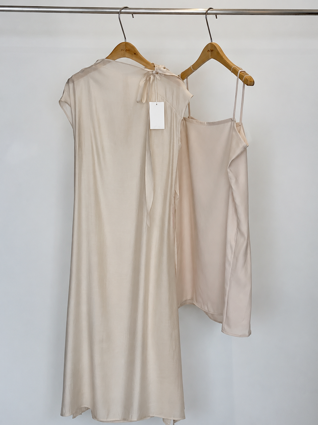 Ribbon Neck Tie Slit Dress