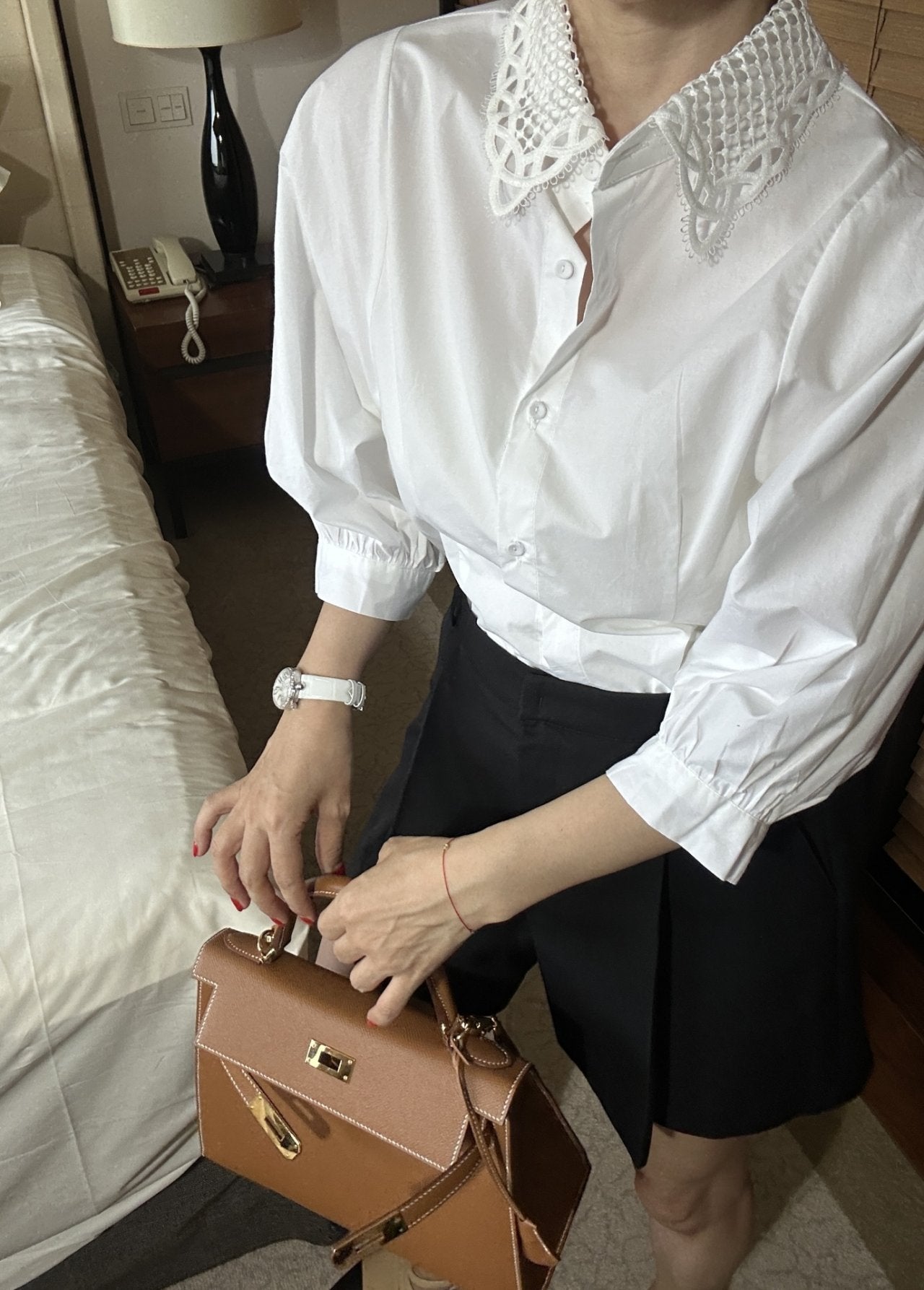 Lace Collar Volume Puff Shirt