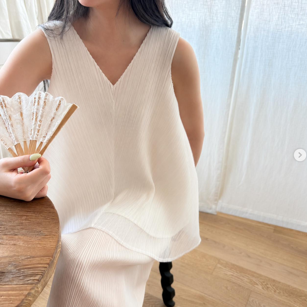 Pleats Flare Slip Top