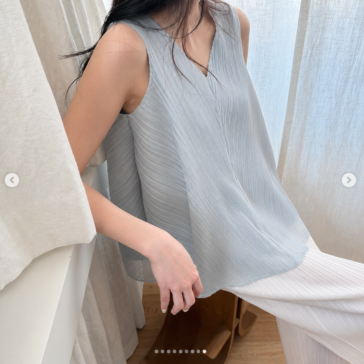 Pleats Flare Slip Top