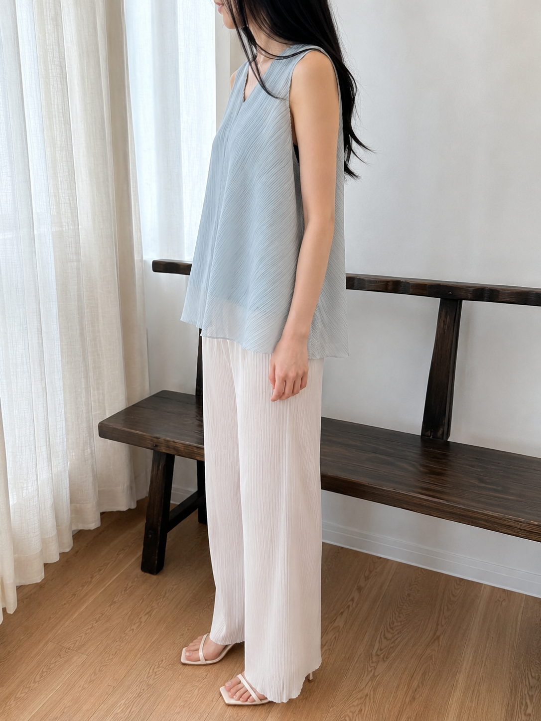 Pleats Flare Slip Top