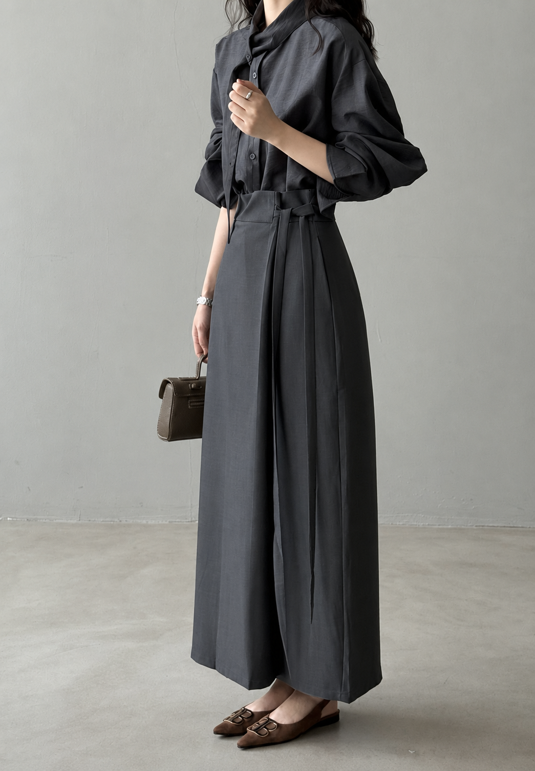 Serein Scarf Neck Long Sleeve Shirt