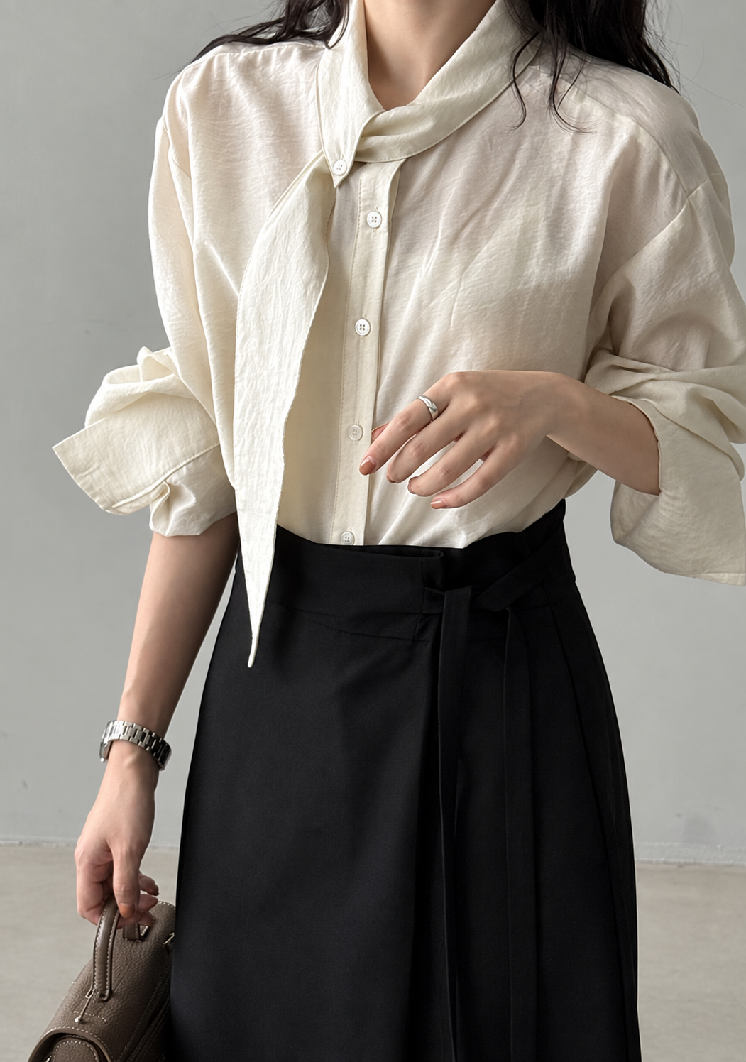 Serein Scarf Neck Long Sleeve Shirt
