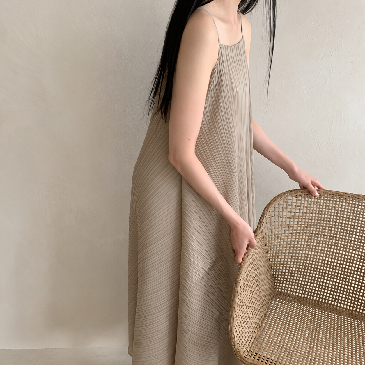 Premium Pleated Strappy Balloon Maxi Dress