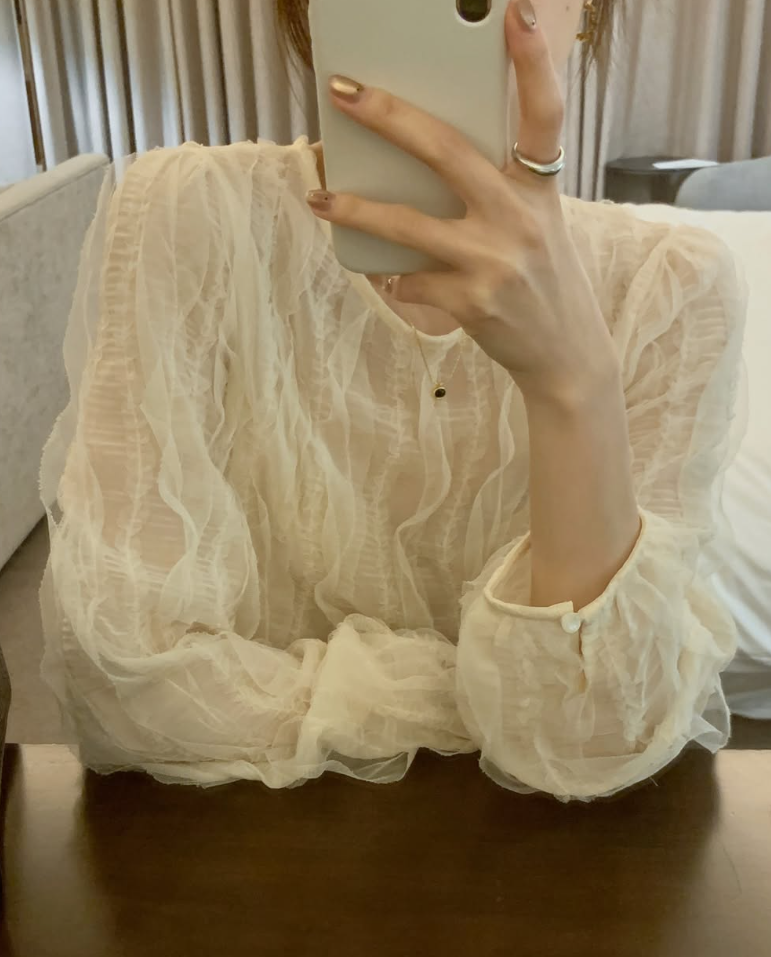 Round-Neck Ruched Lace Blouse