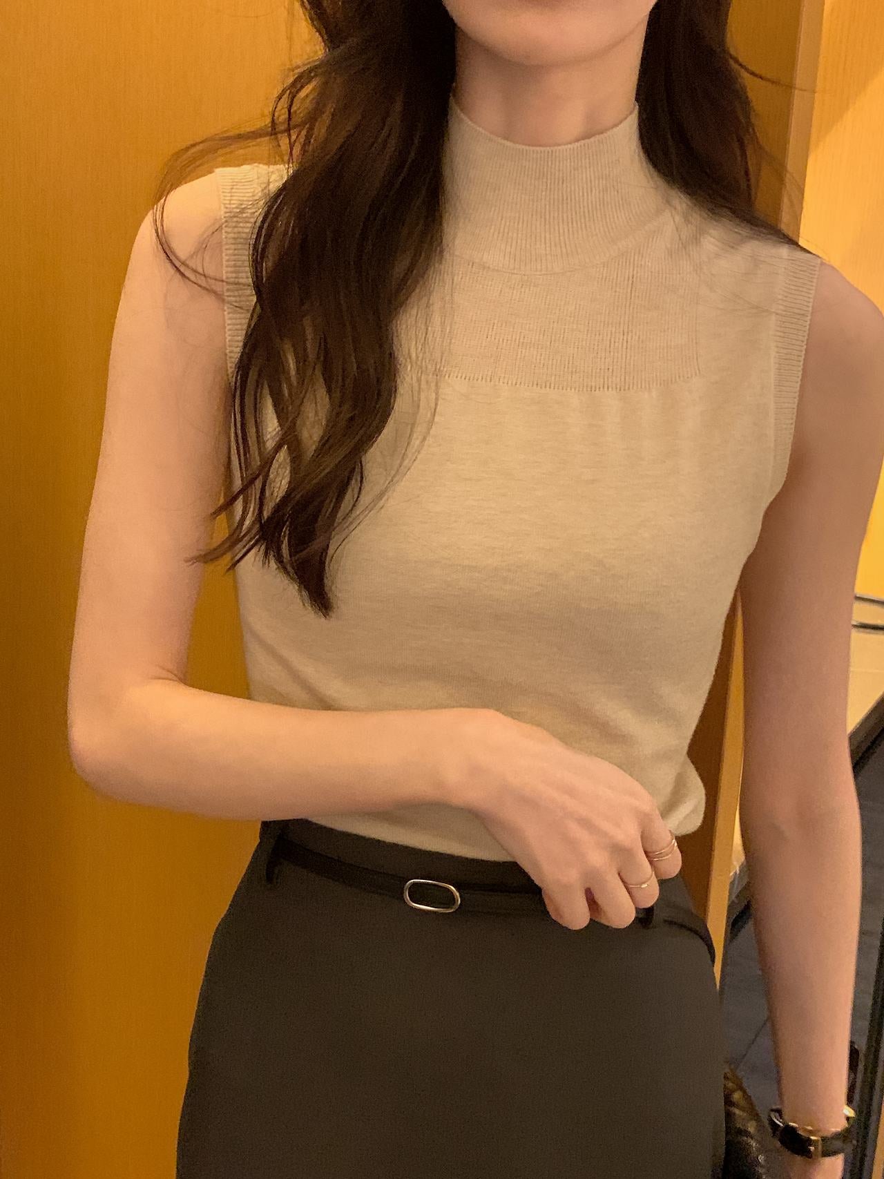 Soft Veil Sleeveless Knit