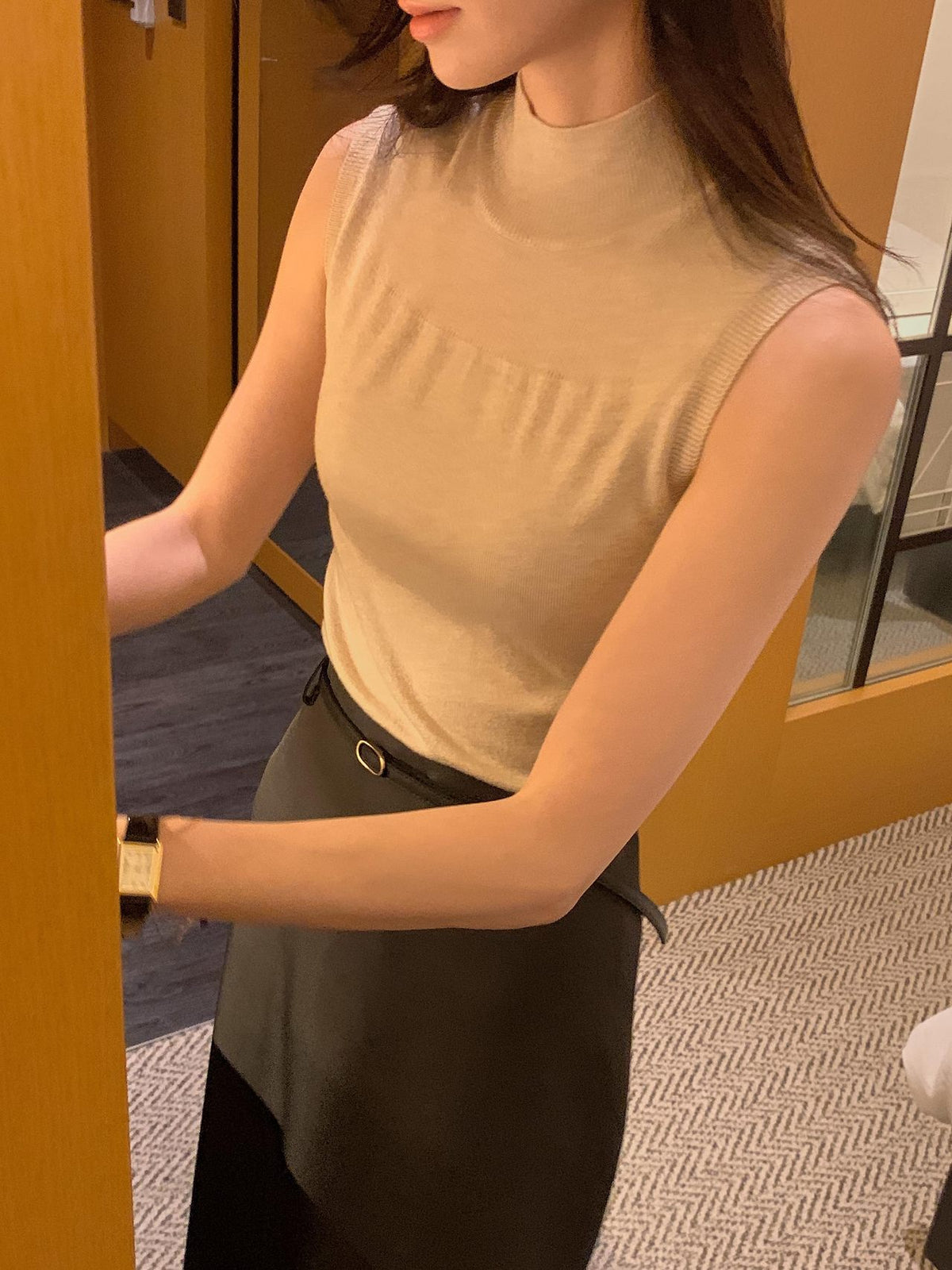 Soft Veil Sleeveless Knit
