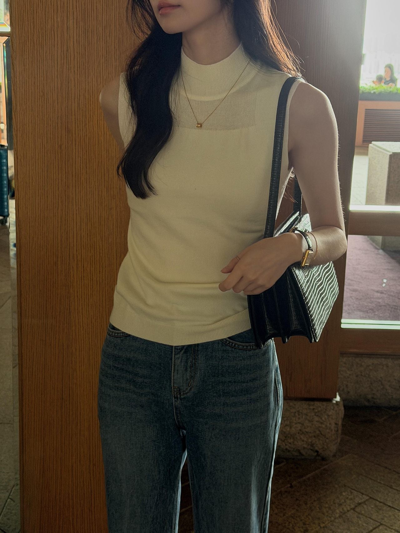 Soft Veil Sleeveless Knit